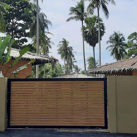 Suan Residence - Exotic And Contemporary Bungalows With Private Pool チャロクルム エクステリア 写真