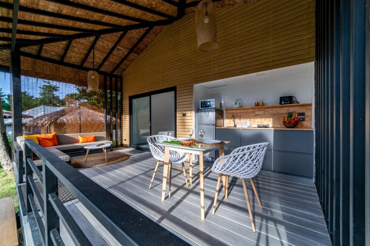 Suan Residence - Exotic And Contemporary Bungalows With Private Pool チャロクルム エクステリア 写真