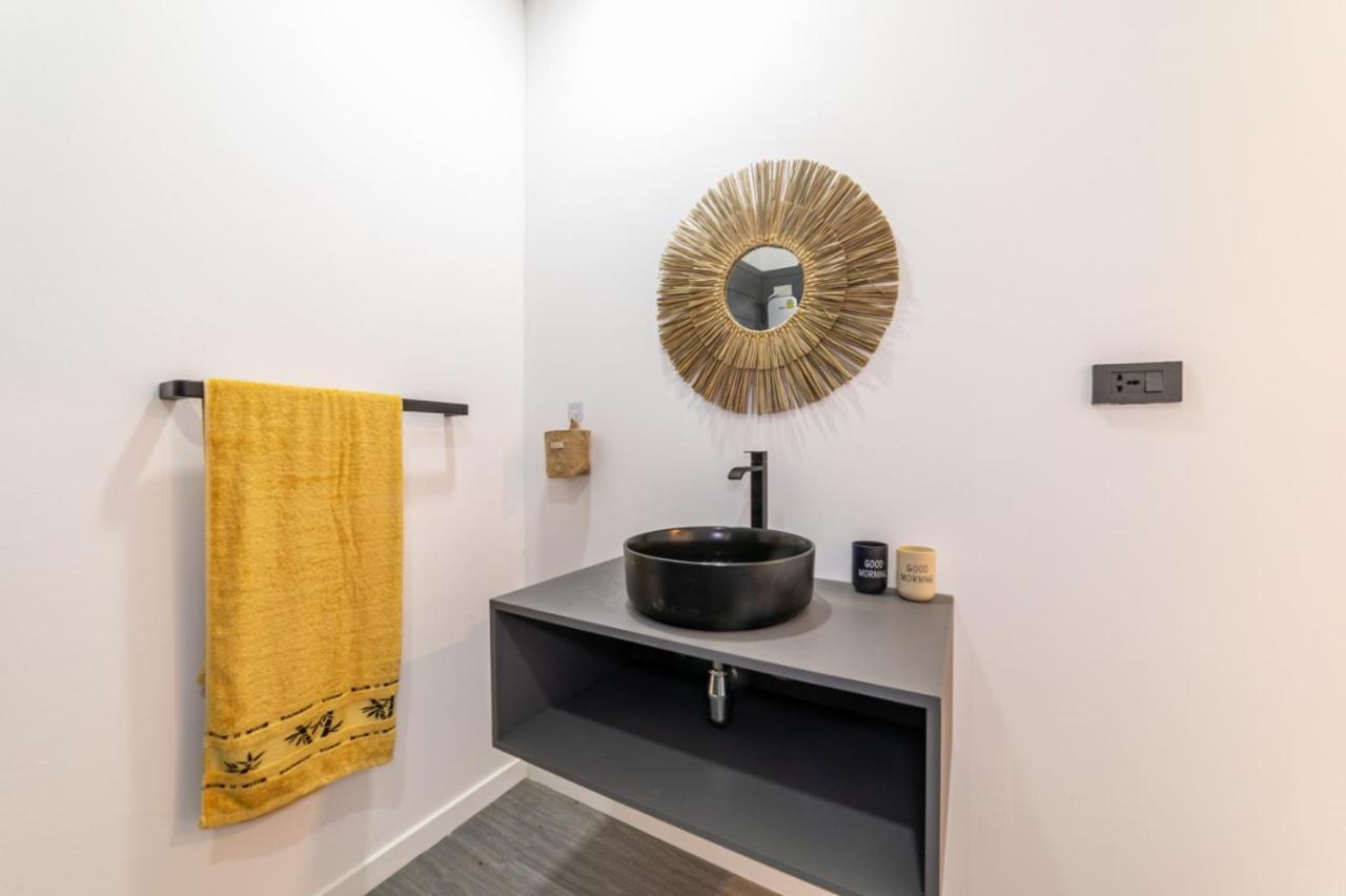 Suan Residence - Exotic And Contemporary Bungalows With Private Pool チャロクルム エクステリア 写真