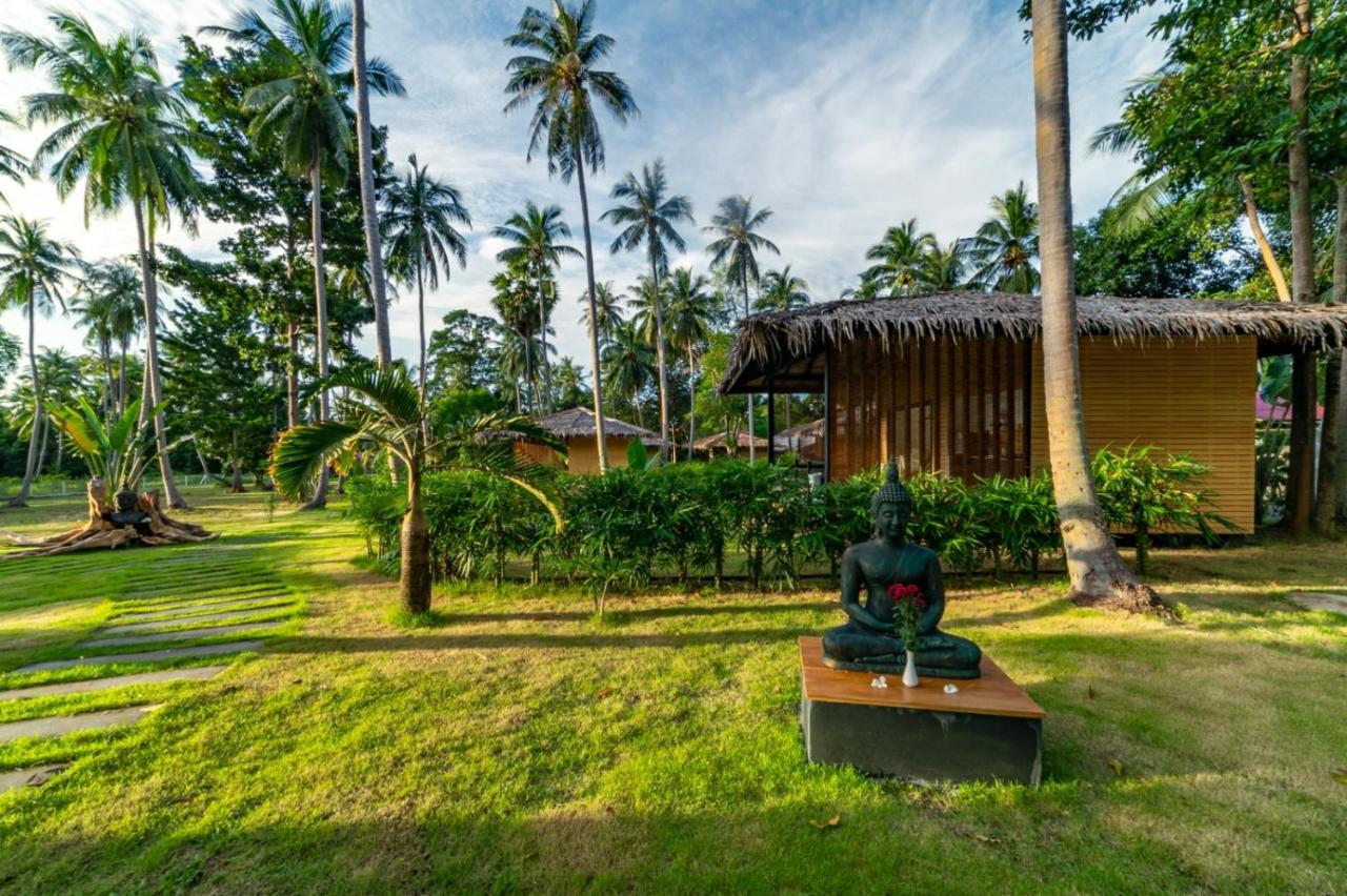 Suan Residence - Exotic And Contemporary Bungalows With Private Pool チャロクルム エクステリア 写真