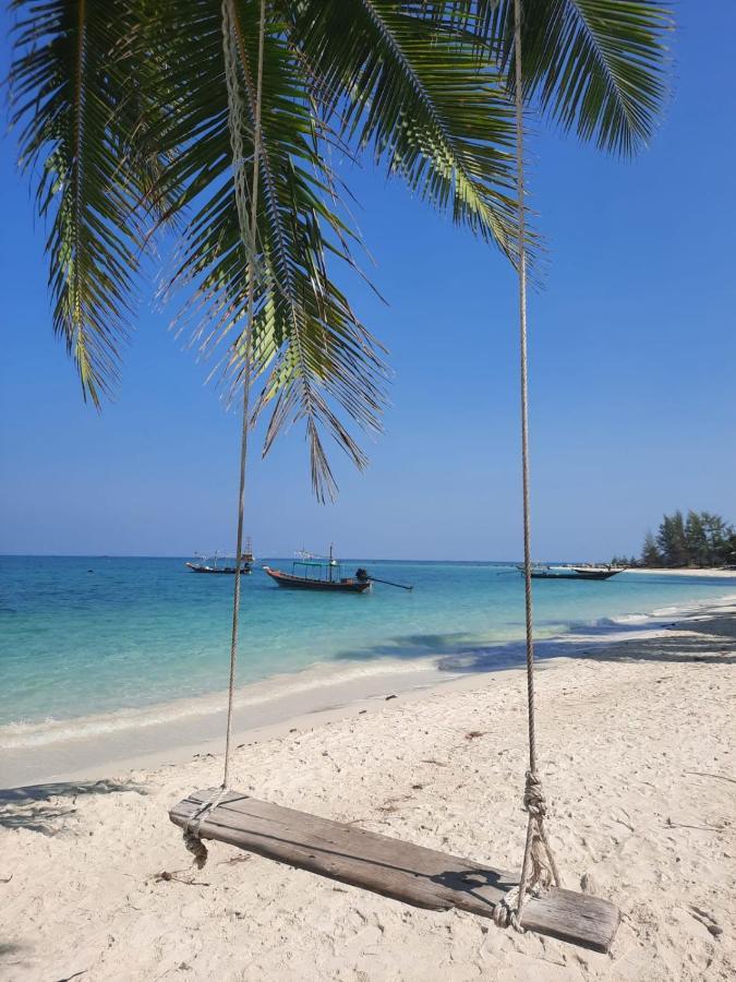 Suan Residence - Exotic And Contemporary Bungalows With Private Pool チャロクルム エクステリア 写真