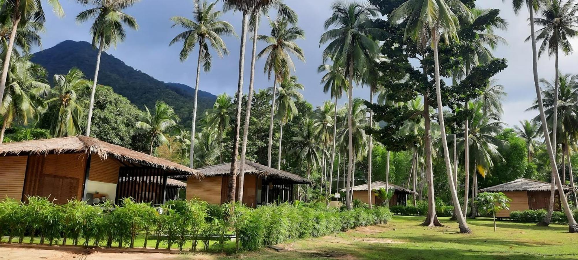 Suan Residence - Exotic And Contemporary Bungalows With Private Pool チャロクルム エクステリア 写真