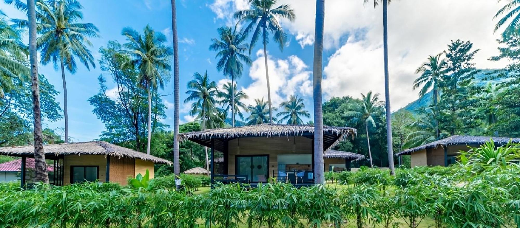 Suan Residence - Exotic And Contemporary Bungalows With Private Pool チャロクルム エクステリア 写真
